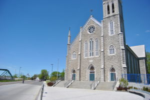 Le secteur près de l’église Saint-François-de-Sales a été désigné site du patrimoine en 1996.